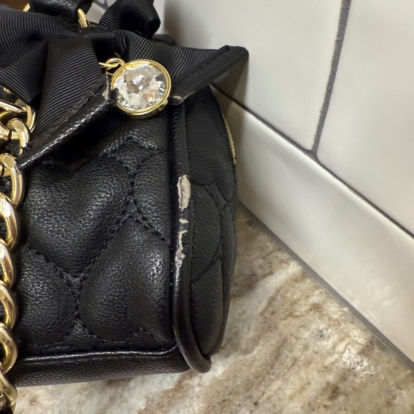 BETSEY JOHNSON Be Mine Mini Crossbody Handbag Black Quilted Hearts Bow & Charm - Picture 11 of 16